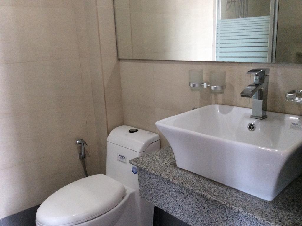 Cherry Midtown Hotel Olongapo Chambre photo