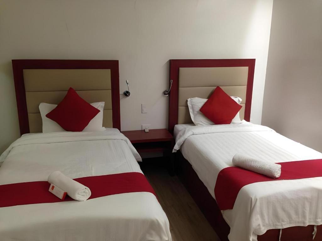 Cherry Midtown Hotel Olongapo Extérieur photo