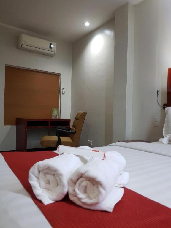 Cherry Midtown Hotel Olongapo Extérieur photo