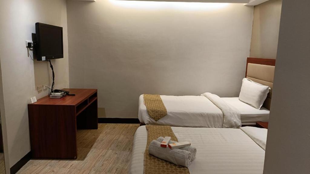 Cherry Midtown Hotel Olongapo Extérieur photo