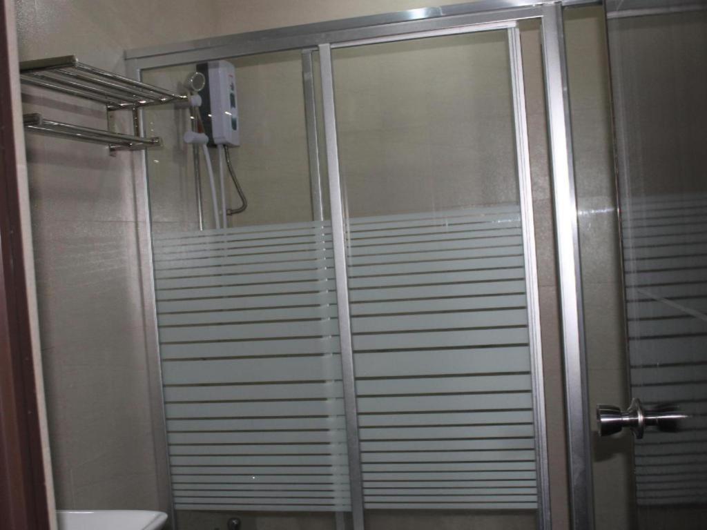 Cherry Midtown Hotel Olongapo Extérieur photo