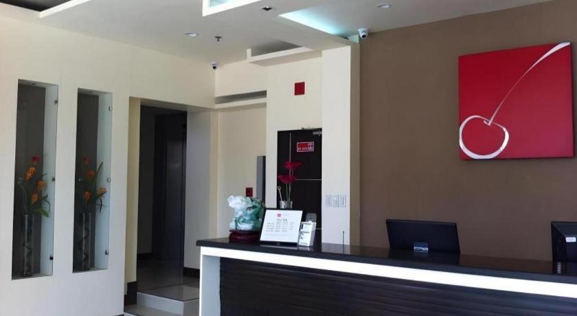 Cherry Midtown Hotel Olongapo Extérieur photo