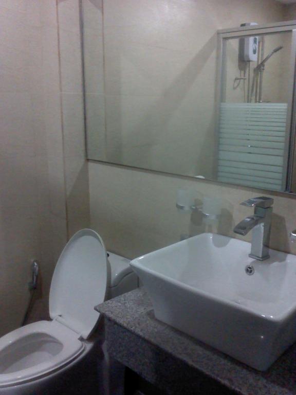 Cherry Midtown Hotel Olongapo Extérieur photo