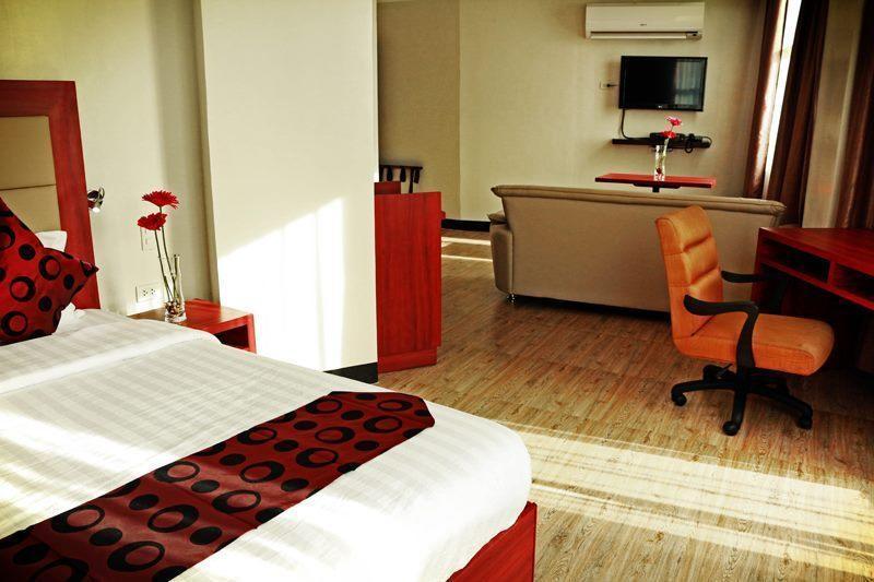 Cherry Midtown Hotel Olongapo Chambre photo