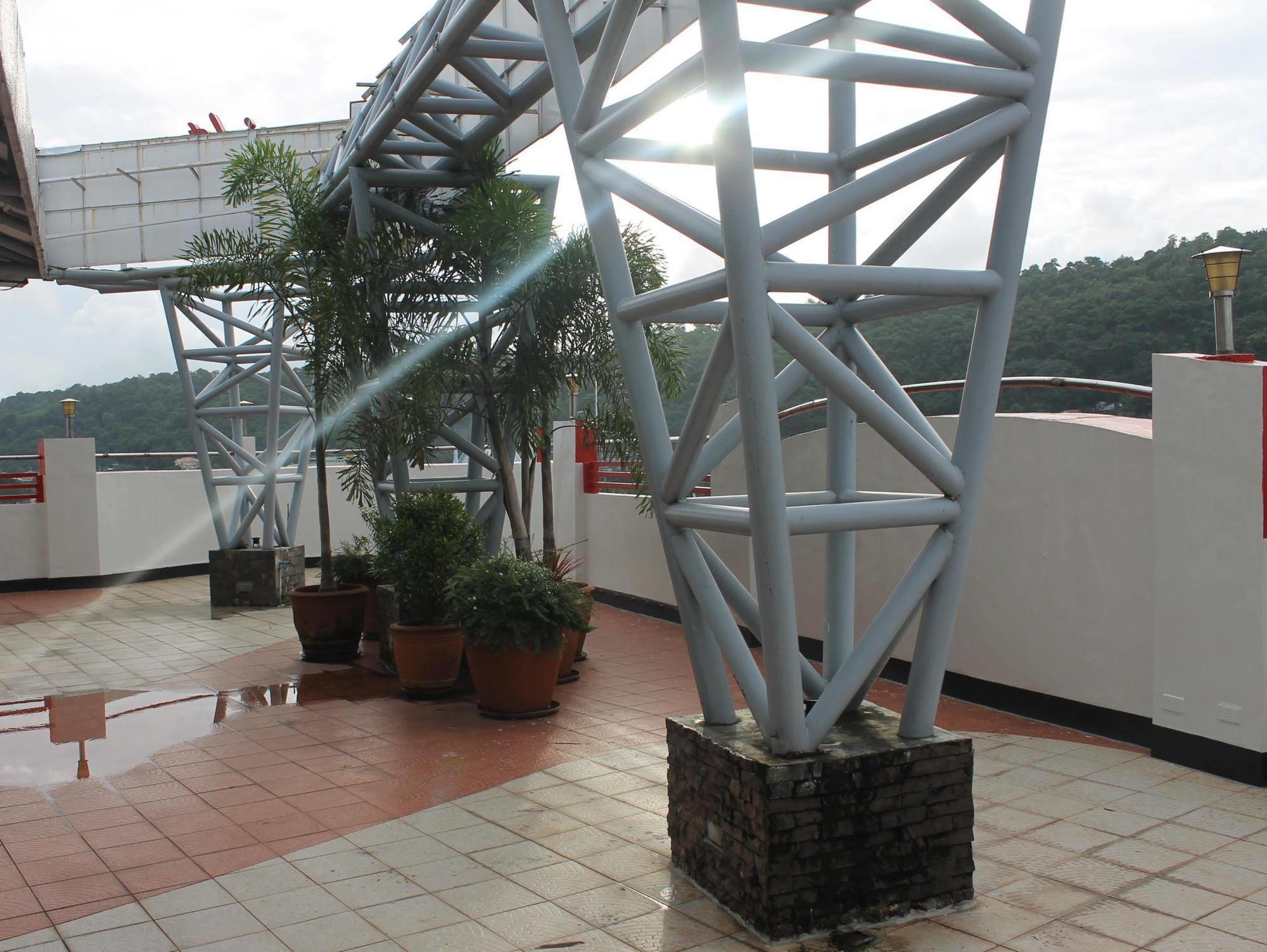 Cherry Midtown Hotel Olongapo Extérieur photo